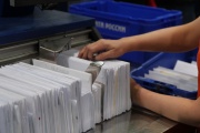 В Удмуртии сервис Почты России по доставке электронных писем за год помог сэкономить 5 тонн бумаги